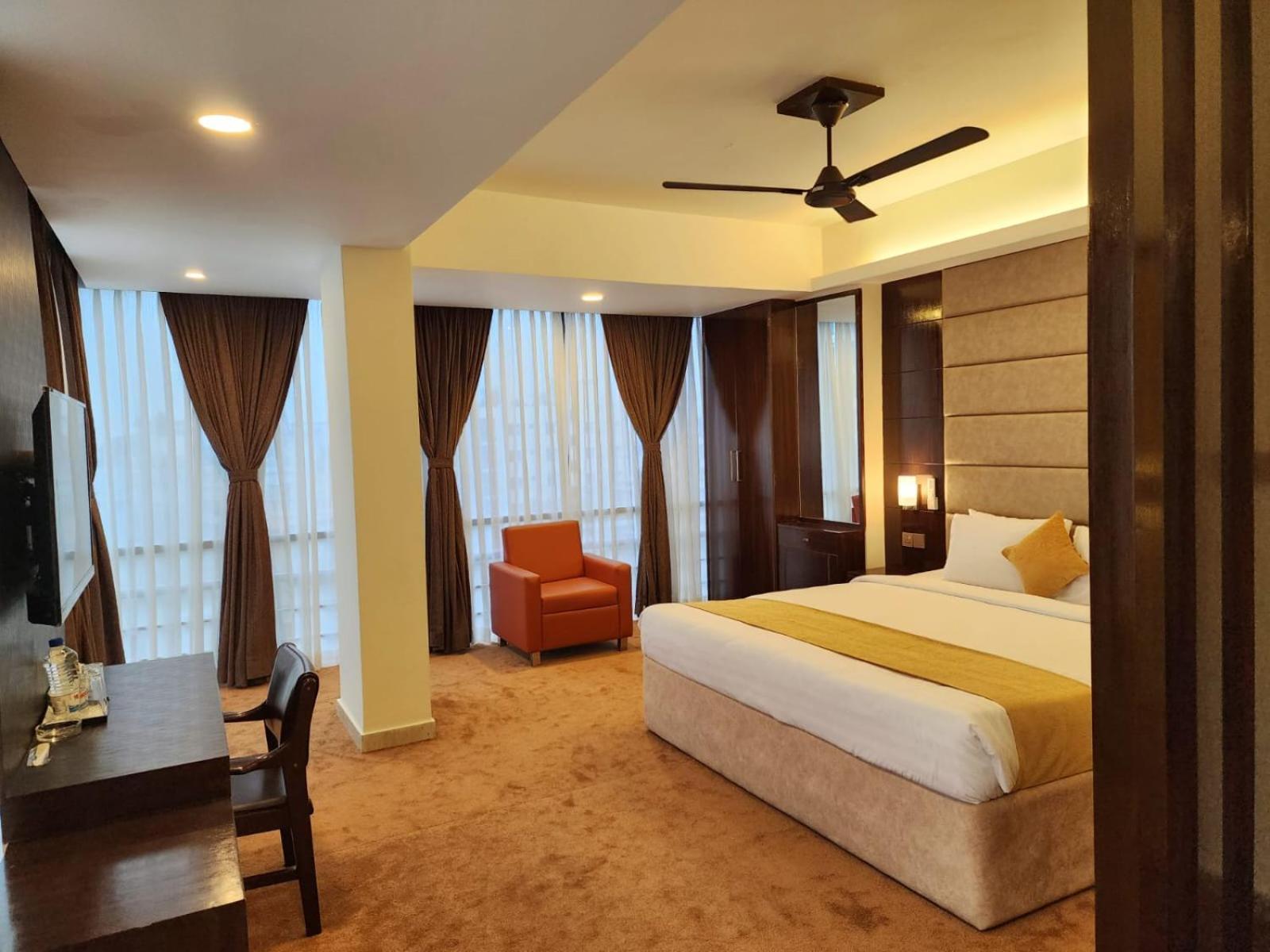White Park Hotel & Suites Chittagong Esterno foto